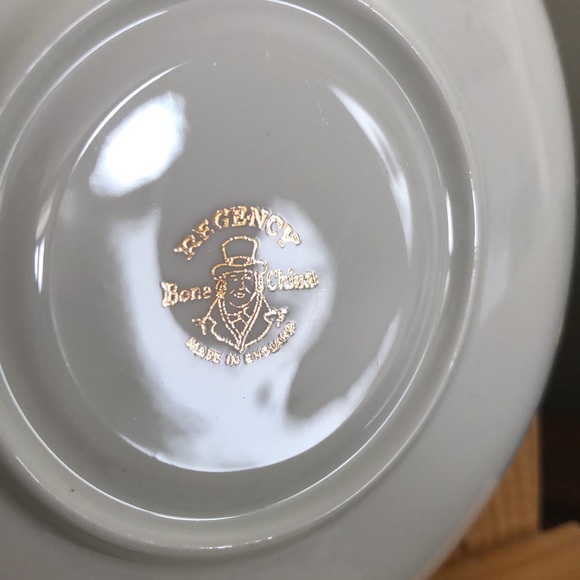 Bone China Tea for one - Picture 4 of 5